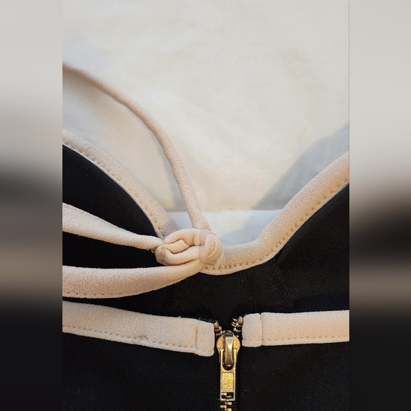 Fashion Nova Bodysuit Size S - Picture 4 of 9